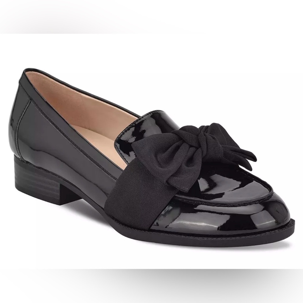 Bandolino Glossy Black Loafers with Bow